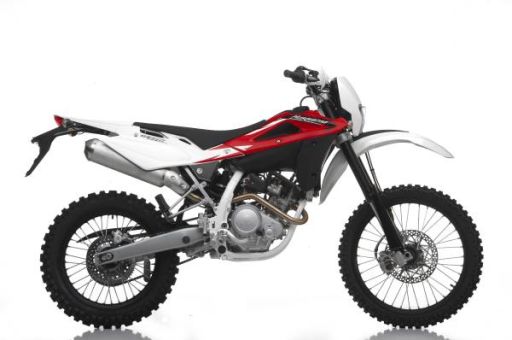 TE 125
